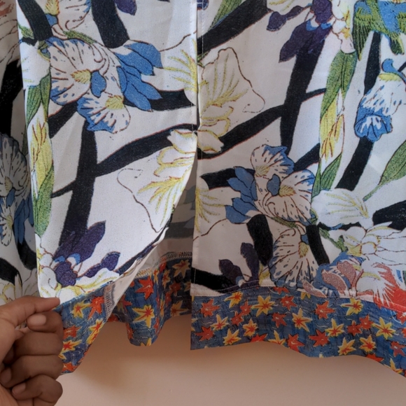 SOLD Zara White Floral print Blouse (2 for $20) - Picture 4 of 5